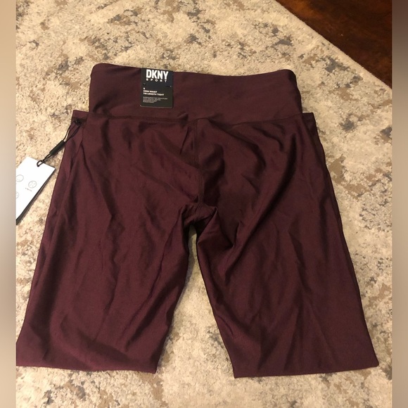 NWT DKNY Sport High Waist 7/8 Length Shiny Leggings - Picture 5 of 5